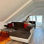 Wohnen Ueber Den Daechern Von Apartman