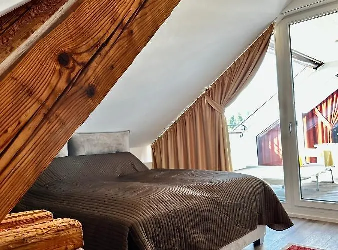 Wohnen Ueber Den Daechern Von